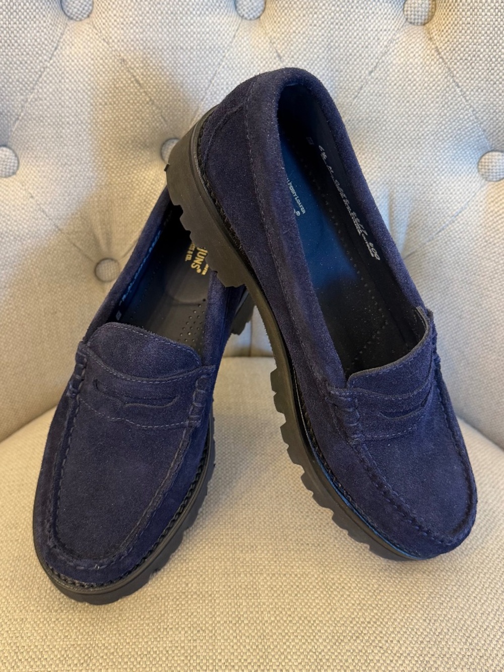 WEEJUNS GH Bass & Co Women’s Size 6.5 Navy Blue Suede The Original Penny Loafers